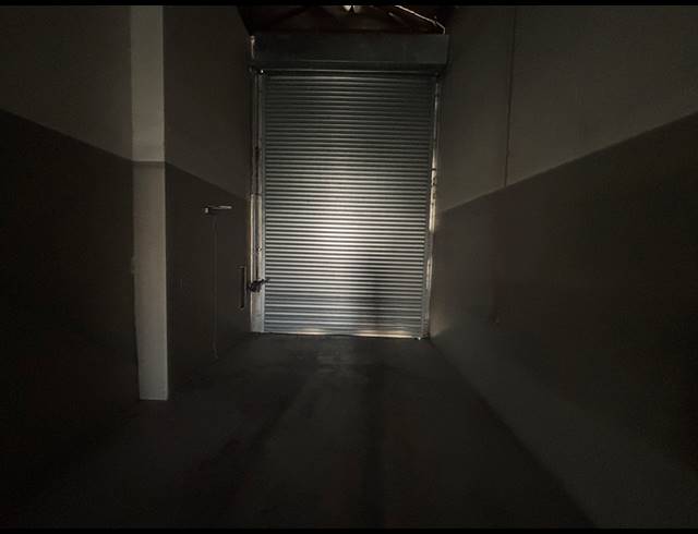 462M² WAREHOUSE TO LET IN AIRPORT INDUSTRIA